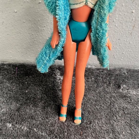 Vintage 1981 CPG Glamour Gal Doll with Bikini Top Robe Blue Hong Kong - Picture 3 of 7